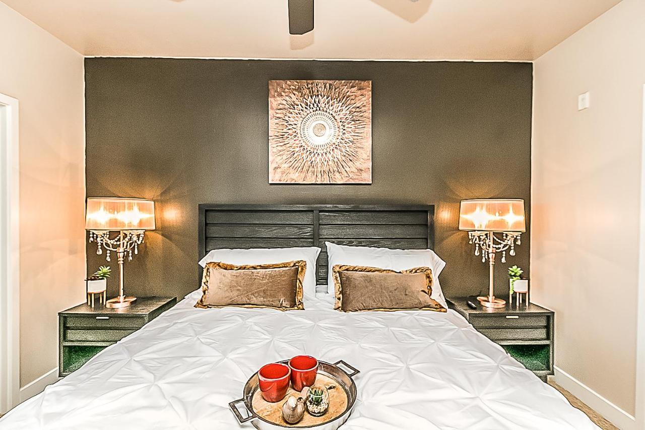 Вилла Shopping & Dining 1 Mile - 24 Hour Pool With Parking - 4036 Феникс Экстерьер фото