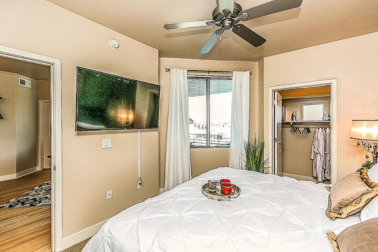 Вилла Shopping & Dining 1 Mile - 24 Hour Pool With Parking - 4036 Феникс Экстерьер фото